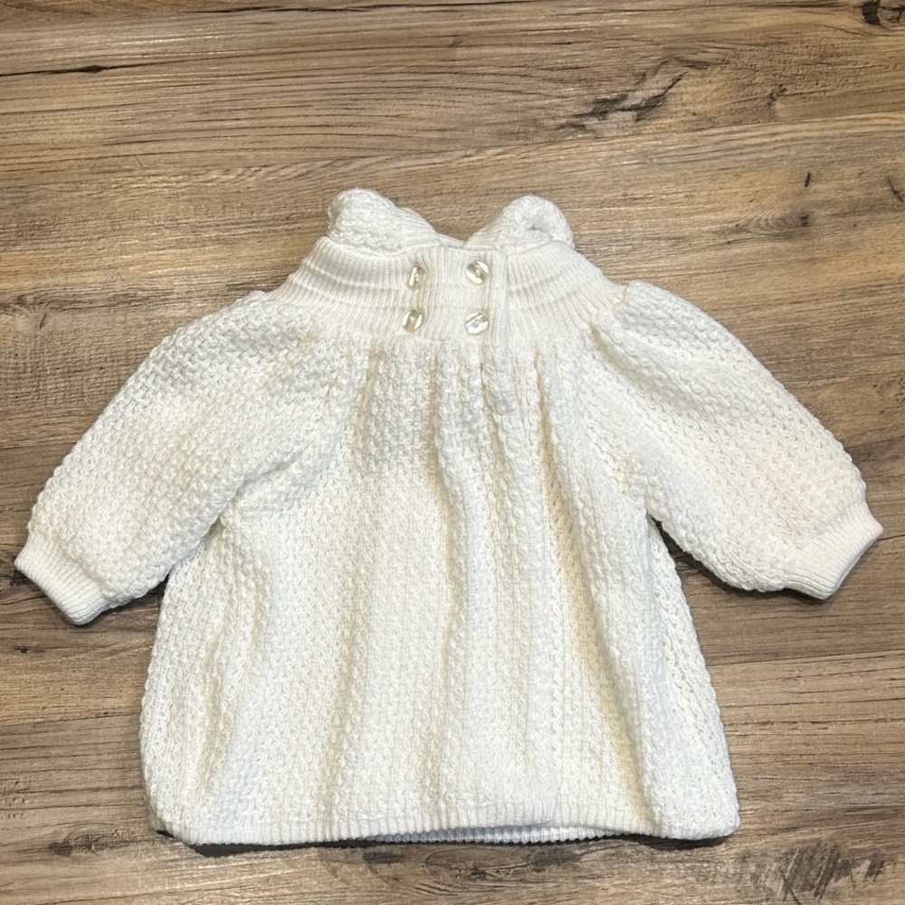 Class Club Baby White Knit Sweater-Cape